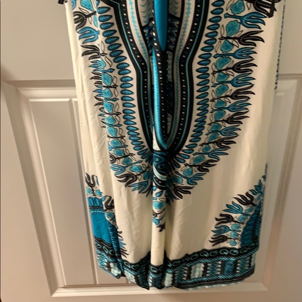 Dress - Picture 3 of 4